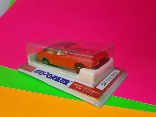 Majorette Ford Capri Showbox 1979