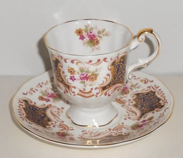 Beautiful Vintage ROSINA Bone China Tea Cup and Saucer Set Gold Trim with Flower