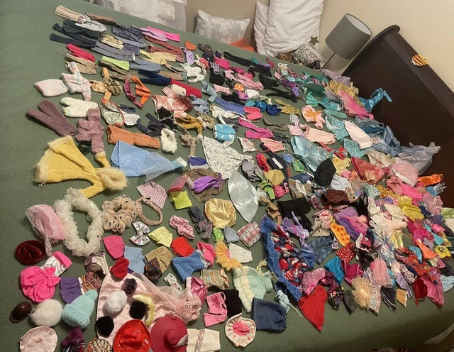 315 pieces of Barbie clothing jeans coats dresses skirts shorts hats shirts more 315 pieces of Barbie clothing jeans coats dresses skirts shorts hats shirts more