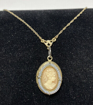 1928 Jewelry Oval Cameo Locket Pendant Gold Tone Costume Necklace