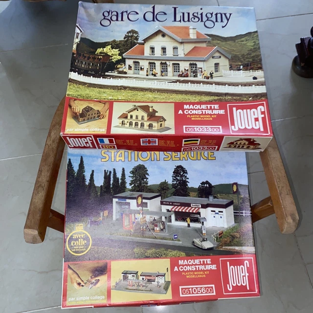 Lot De 2 Maquettes Jouef HO - Gare De Lusigny 05103300 & Station Service 05105600