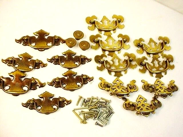 Lot Vtg Chippendale Style Batwing 17 DRAWER PULLS Furniture Dresser Bail Handle