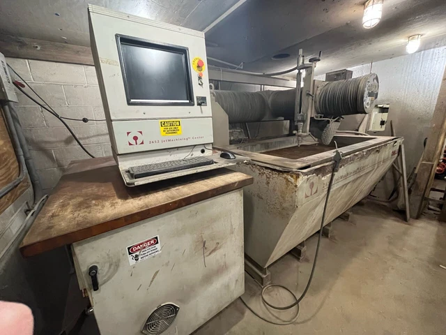 Omax Waterjet 2652 JetMachining Center