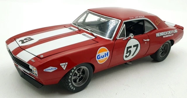 GMP 1/18 Scale Diecast 18843 1967 Chevrolet Camaro Heinrich Chevy-Land Gulf #57