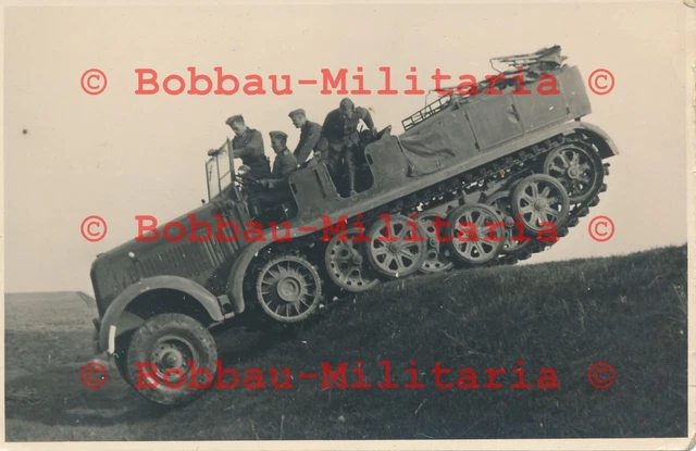 R223 FOTO WEHRMACHT schwerer Zugkraftwagen 18t SdKfz 9 Halbkette FAMO