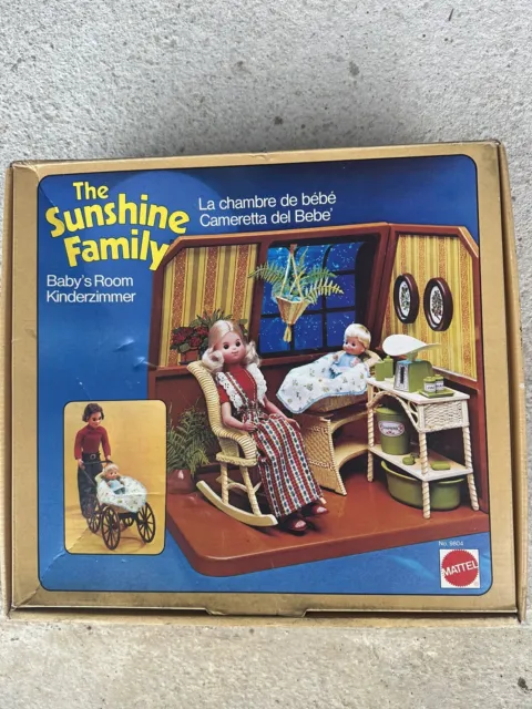 Ensemble vintage The Sunshine Family-Chambre de bébé Boîte Mattel Tbe