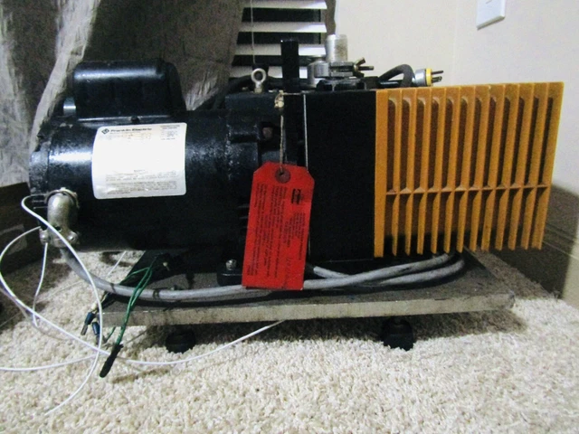 CIT-ALCATEL 2012A Vacuum Pump w/ Franklin Electric Motor 115v/20v Motor