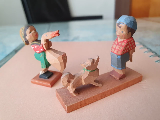 Erzgebirgische Volkskunst alt 2 Schnitzfiguren Emil Helbig