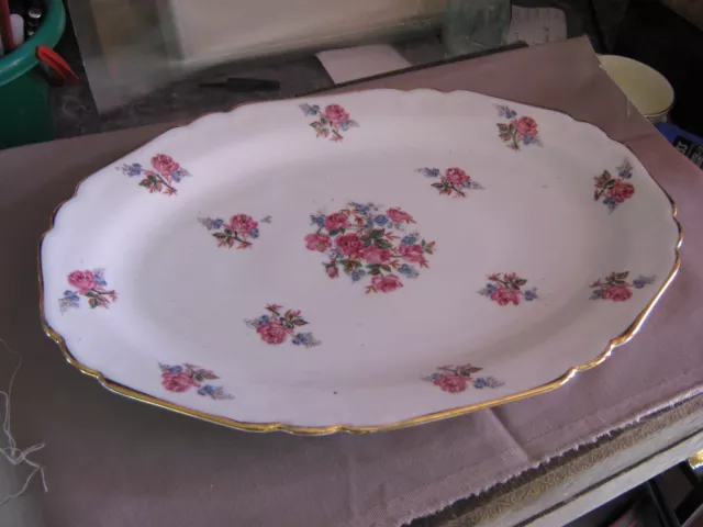 Superbe Plat ovale Porcelaine ancienne (très lourd) décor de roses 19ème