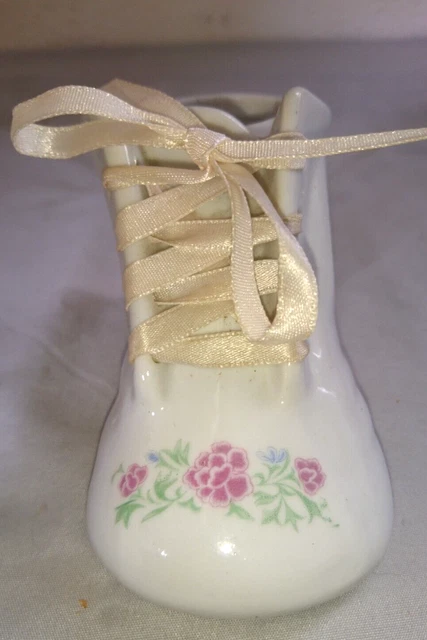 VASE/SUJET/FIGURINE/STATUETTE BISCUIT DE Porcelaine Enfant vers Puit T.B.ETAT ! EUR 13,00 - FR