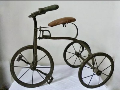 Biemme Vintage Triciclo Trattore LASER BIEMME 1980’s Tricycle Tractor Made In Italy. 
