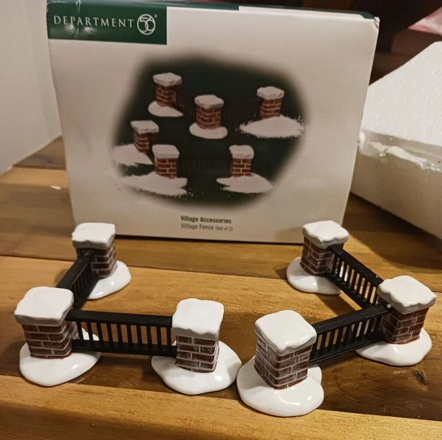 Department 56 Village Accessories Village Fence Set of 2 56.53328 IOB