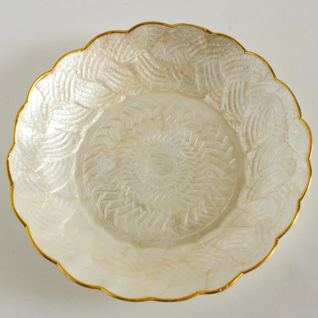 Vintage Ivory W/Gold Trim Scalloped Capiz Shell Bowl 9" Wide 1.5" High Round