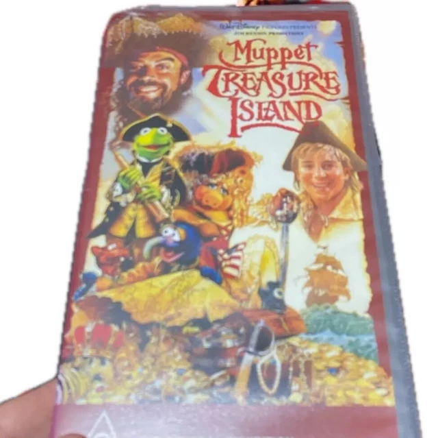 MUPPET TREASURE ISLAND VHS PAL Video Tim Curry Walt Disney Jim Henson ...