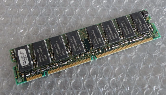 Barrette Mémoire SDRAM SDR PC133 512 Mo - DIMM Occasion Fonctionnelle