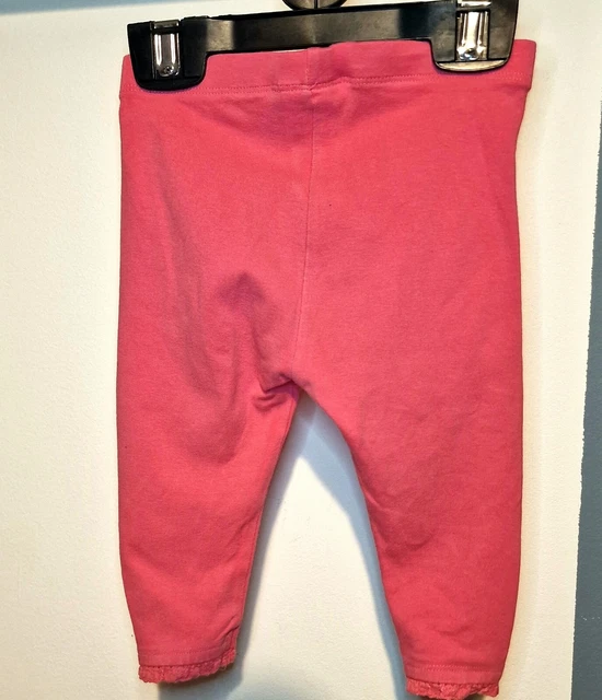 Avanti. Pacchetto vestiti per bambine età 6-9 mesi. Usato. Condizioni perfette. 4 pezzi. 7