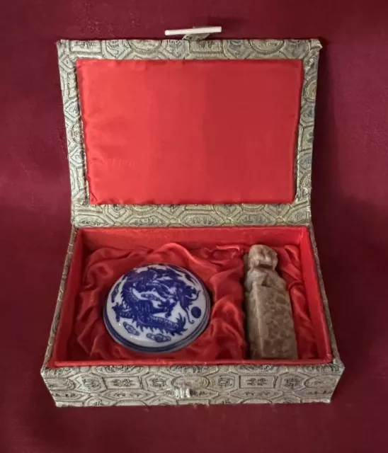 Vintage Chinese Soap Stone Foo Dog Seal Stamp Red Ink Wax In Dragon Pattern Box