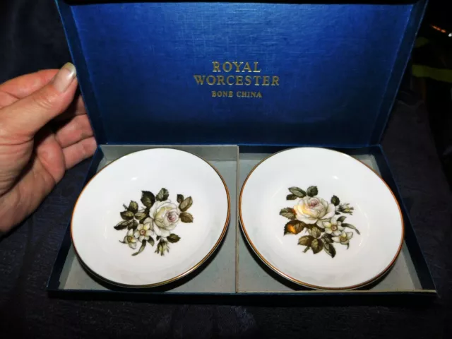 Boxed Pair Collectable Royal Worcester Gilded Pin Butter Pat Dishes White Rose