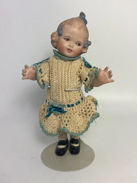 heubach Fille yeux peints 36 cm , Reproduction Antique doll