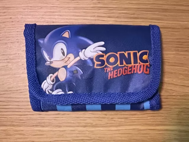 SONIC CHARACTERS BANNERS Sonic the Hedgehog 4 in. Bi Fold Wallet (Sonikku)