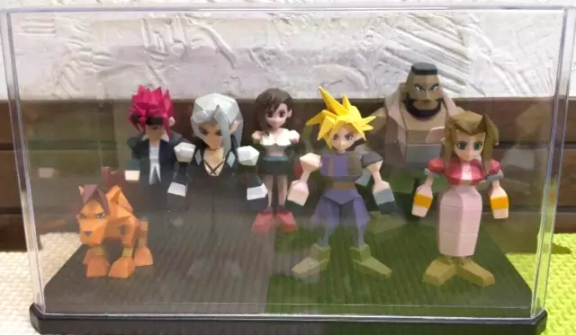 Final Fantasy VII Polygon Figure Set of 7 Kuji Remake 7 Figures SquareEnix Used