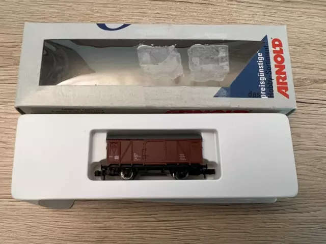 Arnold Voie N 5903 Wagon de Marchandise Couvert en Emballage D'Origine Bon État