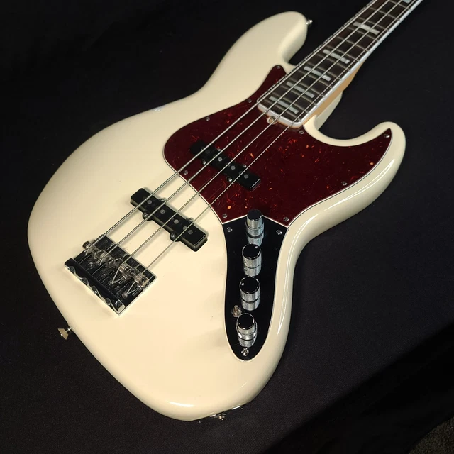 Used Fender Jazz Bass American Deluxe (Nordstrand pickups) w/Case 2013 Used Fender Jazz Bass American Deluxe (Nordstrand pickups) w/Case 2013