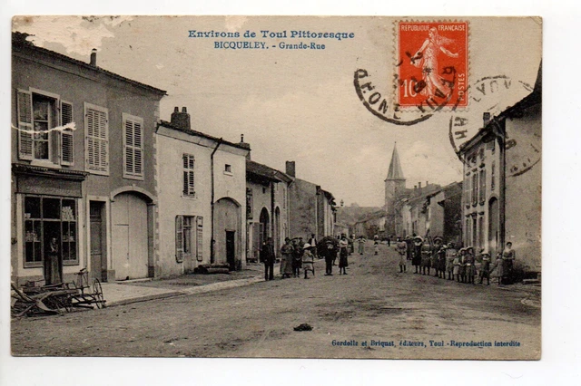 BICQUELEY environs de toul Meurthe et moselle CPA 54 grande rue commerce
