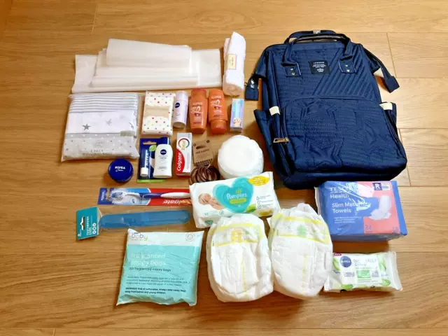 Pre packed maternity/ hospital bag