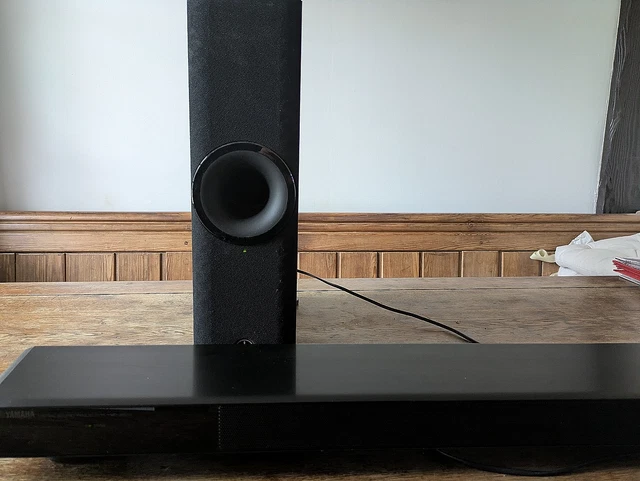 YAMAHA　YSP-2500　NS-WSW120 YAMAHA YSP-2500 SOUNDBAR + NS-WSW120 Wireless Subwoofer Digital