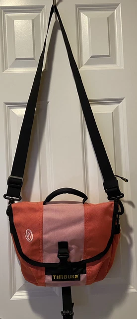 Timbuk2 Messenger Style Tote Bag Cross Body Shoulder Strap Nylon Small Plum Pink