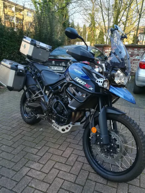 Triumph Tiger 800 XCX