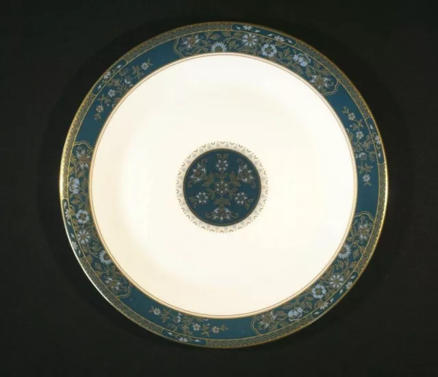 Beautiful Royal Doulton Carlyle Dinner Plate