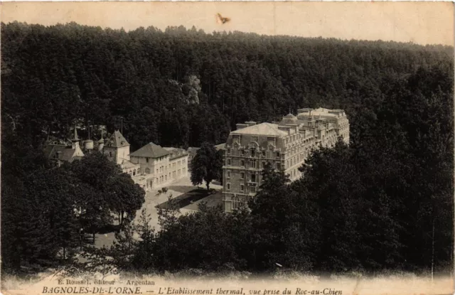CPA BAGNOLES-de-l'ORNE - L'Etablissement thermal vue prise du Roc-au (355424)