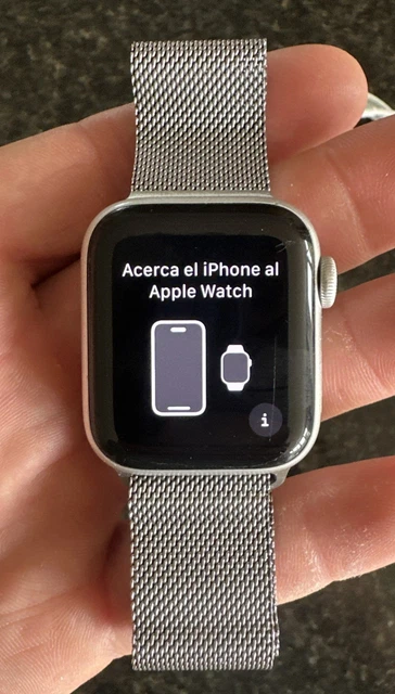 Apple Watch SE 第1世代 シルバー 40mm Apple Watch SE 40mm