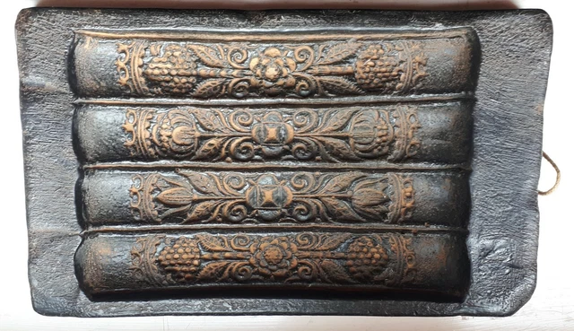 Art Populaire Rare Plaque Bas Relief En Cire Moule A Bougies - Autriche - Tbe