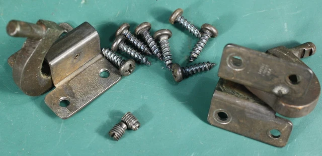 Parting Out Singer Sewing Machine Cabinet Under Mount Head Pin Hinges #148151