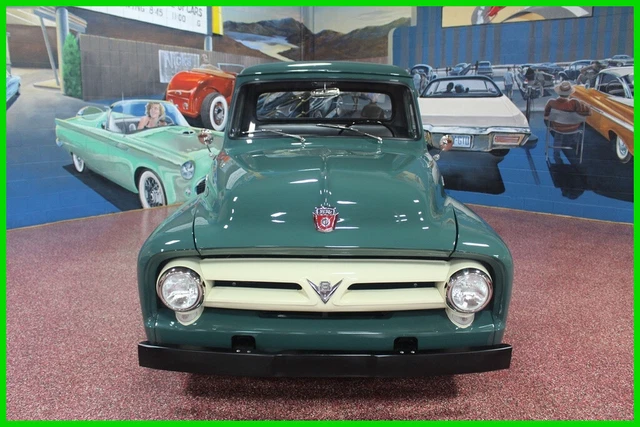 1953 Ford F-100 PICKUP
