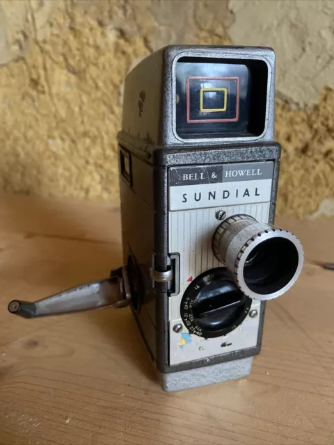 camera Double 8 mm Sundial BELL & HOWELL /GB 1960