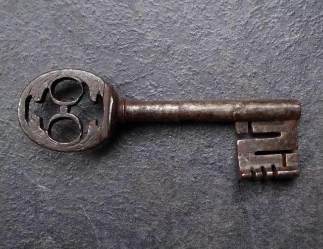 Clef de mariage en Fer Forgé époque XVIIe Clé Schlüssel Antique Old Key