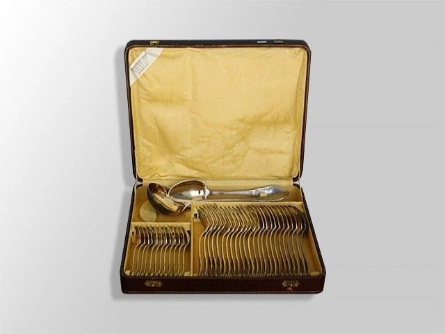 Ménagère pour 12 personnes (145) - Bronze