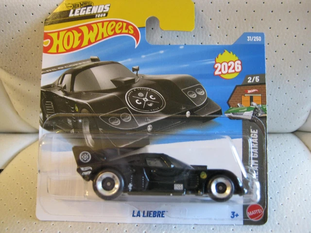 Hot Wheels La Liebre – HW Dream Garage 2/5 – Short Card, Black Legends Tour 2024, Modello 1:64 In Die-Cast, Mattel 2026 (31/250)
