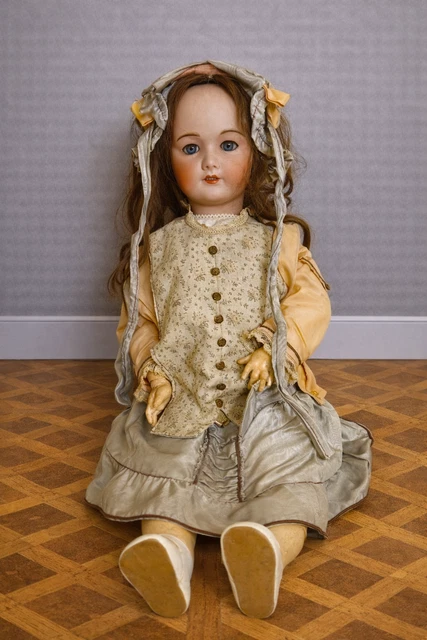 Grande Poupée Ancienne En Porcelaine, Tête 301/12, Corps En Tissu, Avec Boîte à Pleurs, Années 1920