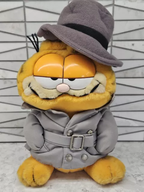 1981 Garfield The Cat 11” Detective Plush with Trench Coat and Hat by Dakin