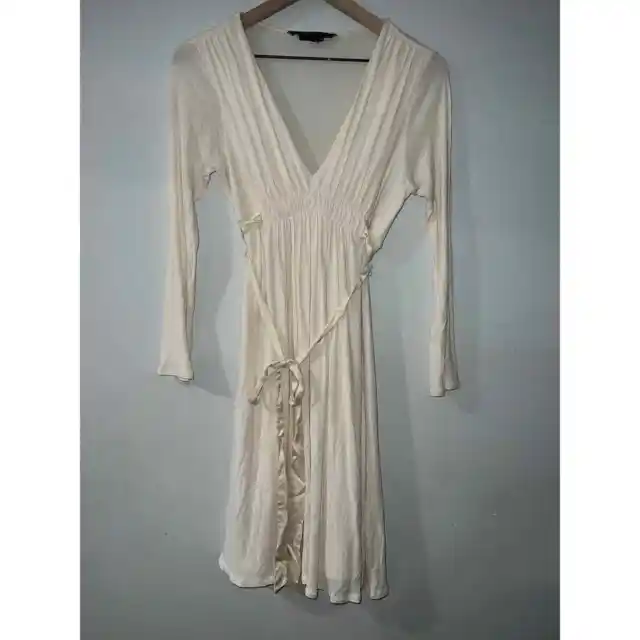 Bcbgmaxazria ivory deep v long sleeve tie waist dress size med