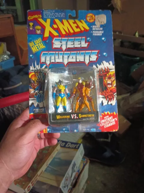 Marvel X-MEN Steel Mutants 1994 Wolverine Vs Sabretooth Action Figures Toy Biz