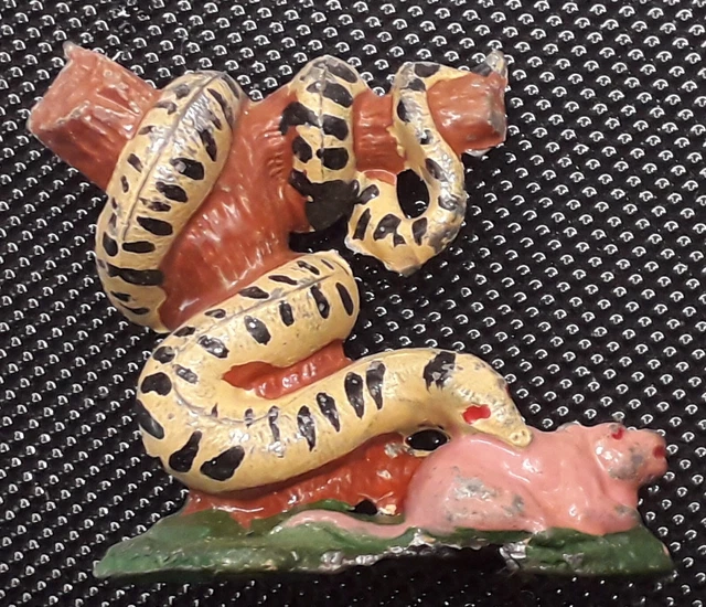 Figurines JF- SERIE LES ANIMAUX SERPENT DEVORANT PECARI Taille 57 mm Plomb creux