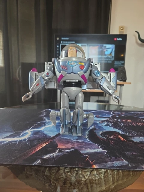 TOY STORY 2 - Mega Morpher Zurg se transforma en tanque - Mattel