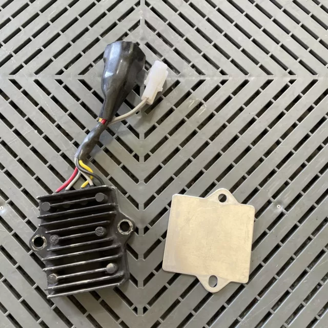 Voltage Regulator Rectifier Kawasaki Z125 Pro OEM 17-22 2017 18 19 20 21 tested