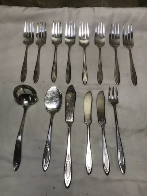 Lot 14 Antique 1917 Community Silver Plate Adam Flatware Silverware No Monogram